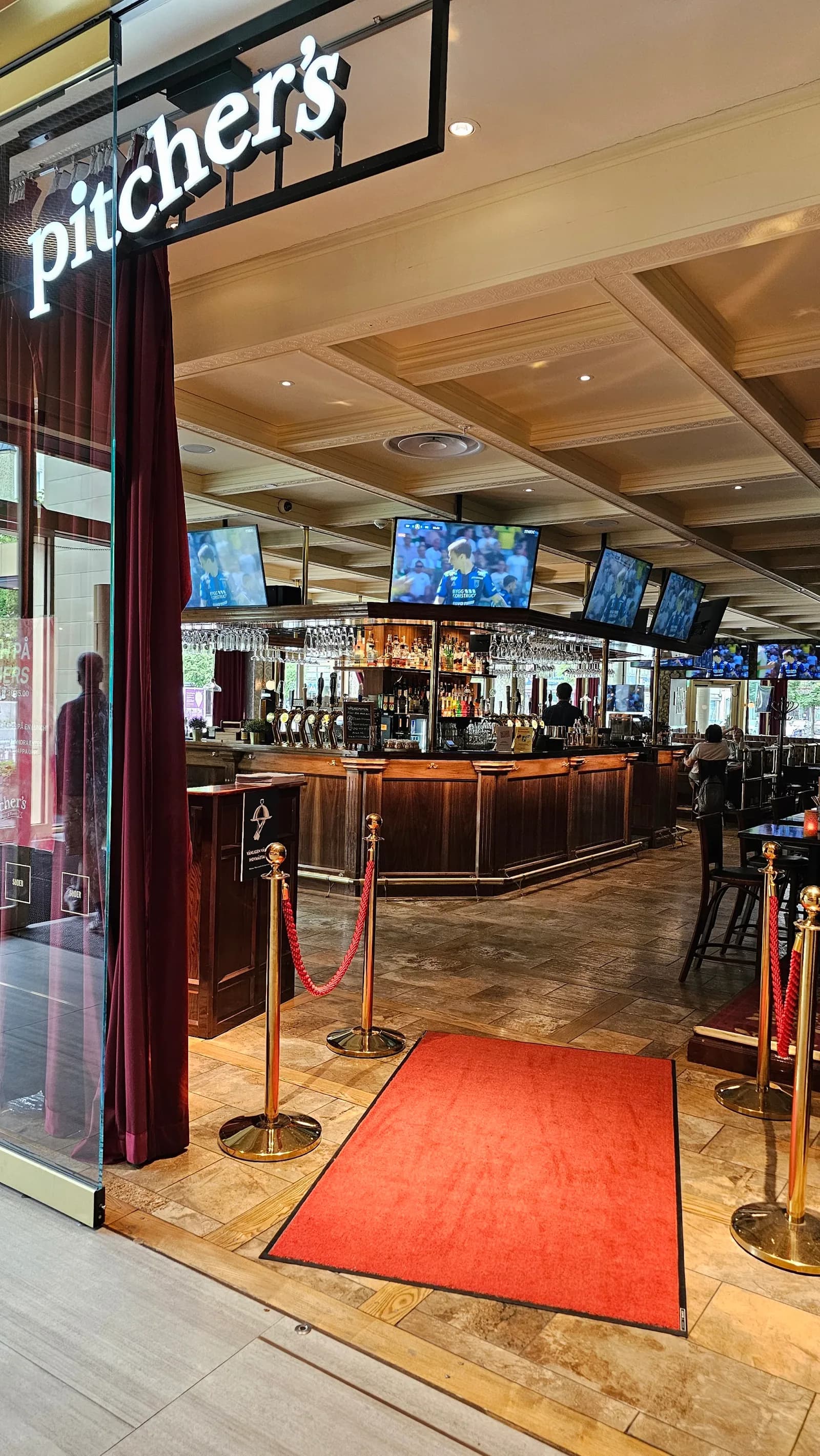 Pitcher's Helsingborg - Sportbar & Aktivitetscenter