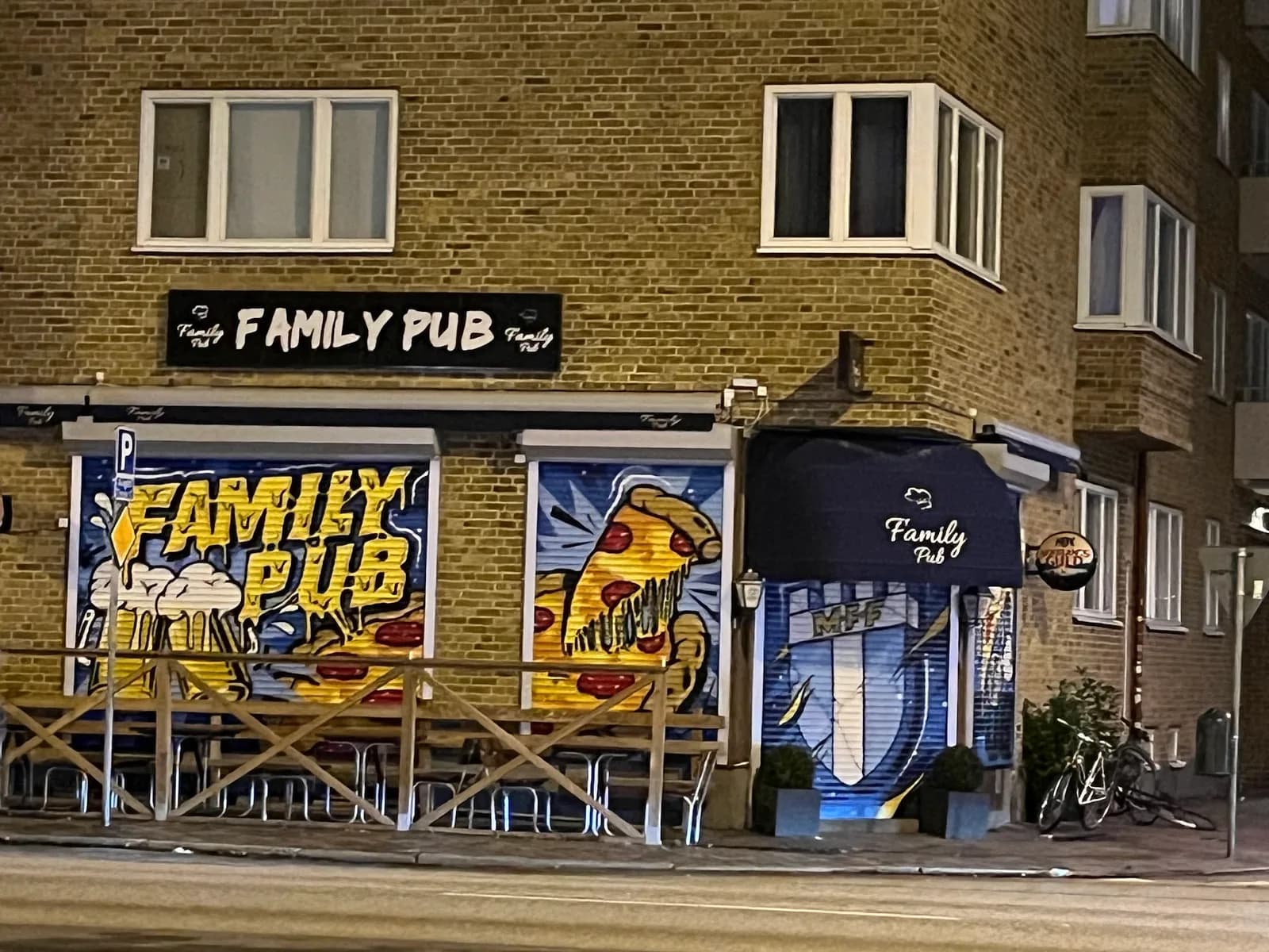 Family Pub