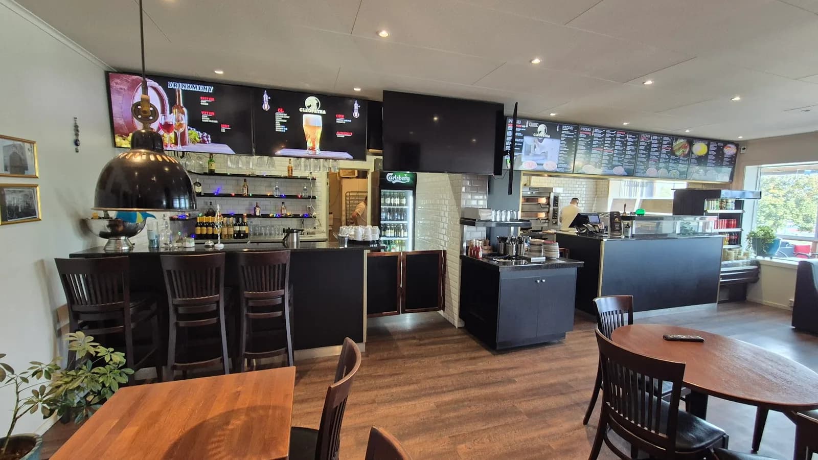 Cleopatra Pizza & Restaurang